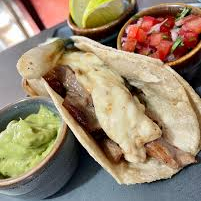 Taco de Arrachera con Queso