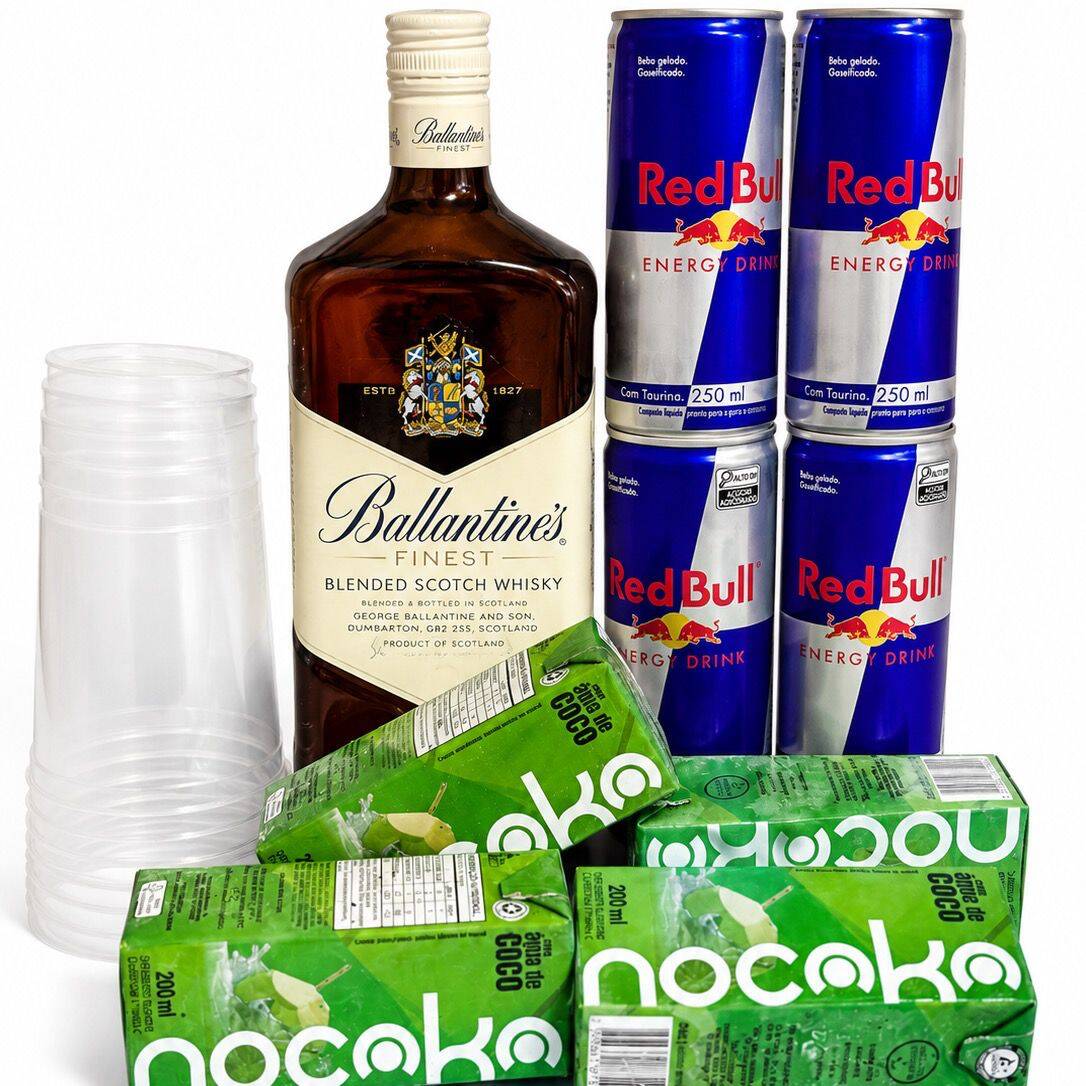 1x Ballantines 1L + 4 RedBull + 4 Gelos sabor + 4 Copos (VAI COM GELO DE COCO, CASO QUEIRA ALTERAR, MANDAR NO PEDIDO).
