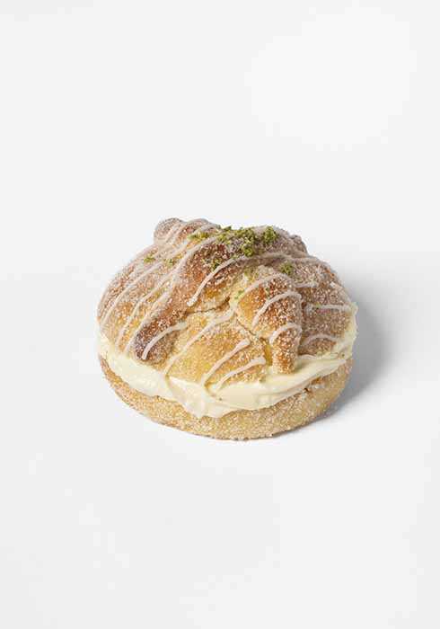 Pan Muerto Relleno de Pay de Limon