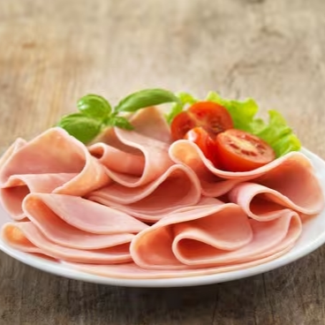 Porção de 100g de blanquet de peru fatiado