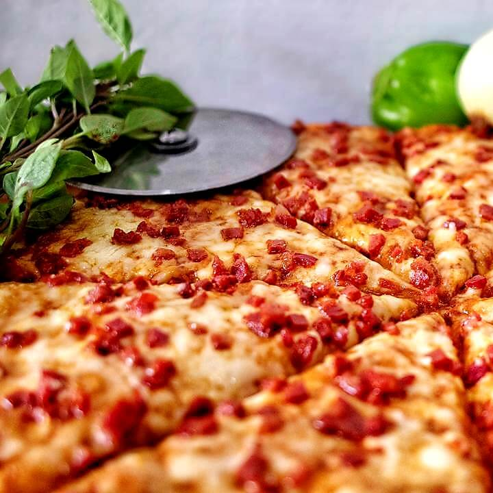 Pizza ponceta grande