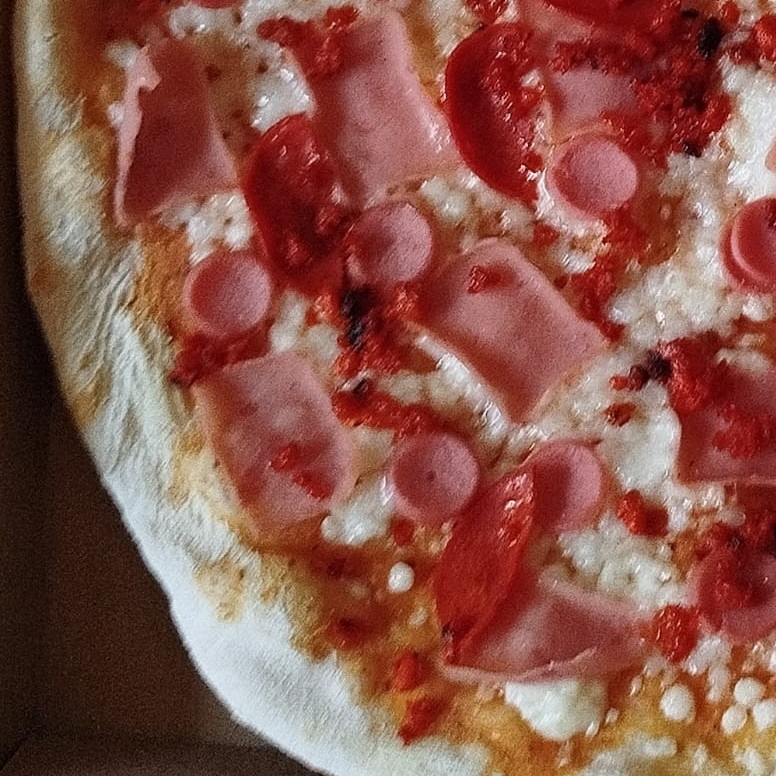 Pizza Carnes Frias Familiar
