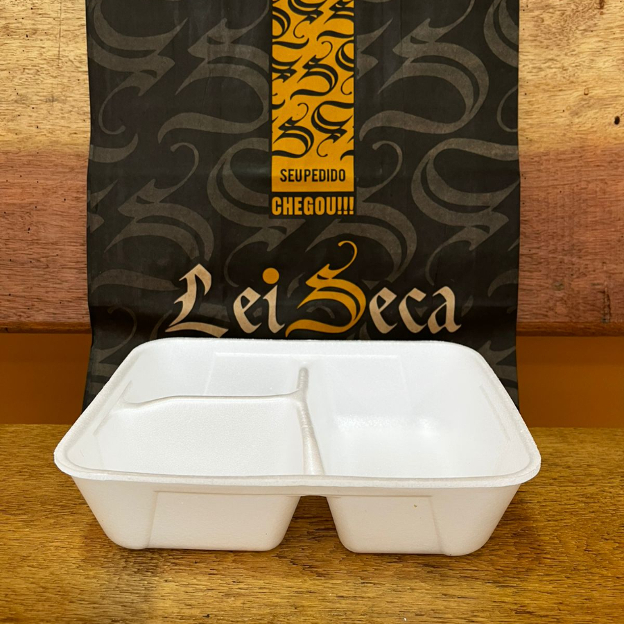 Tiras de Pernil, Arroz Branco, Tutu de Feijão, Farofa da Casa, Abobrinha e Batata Rústica