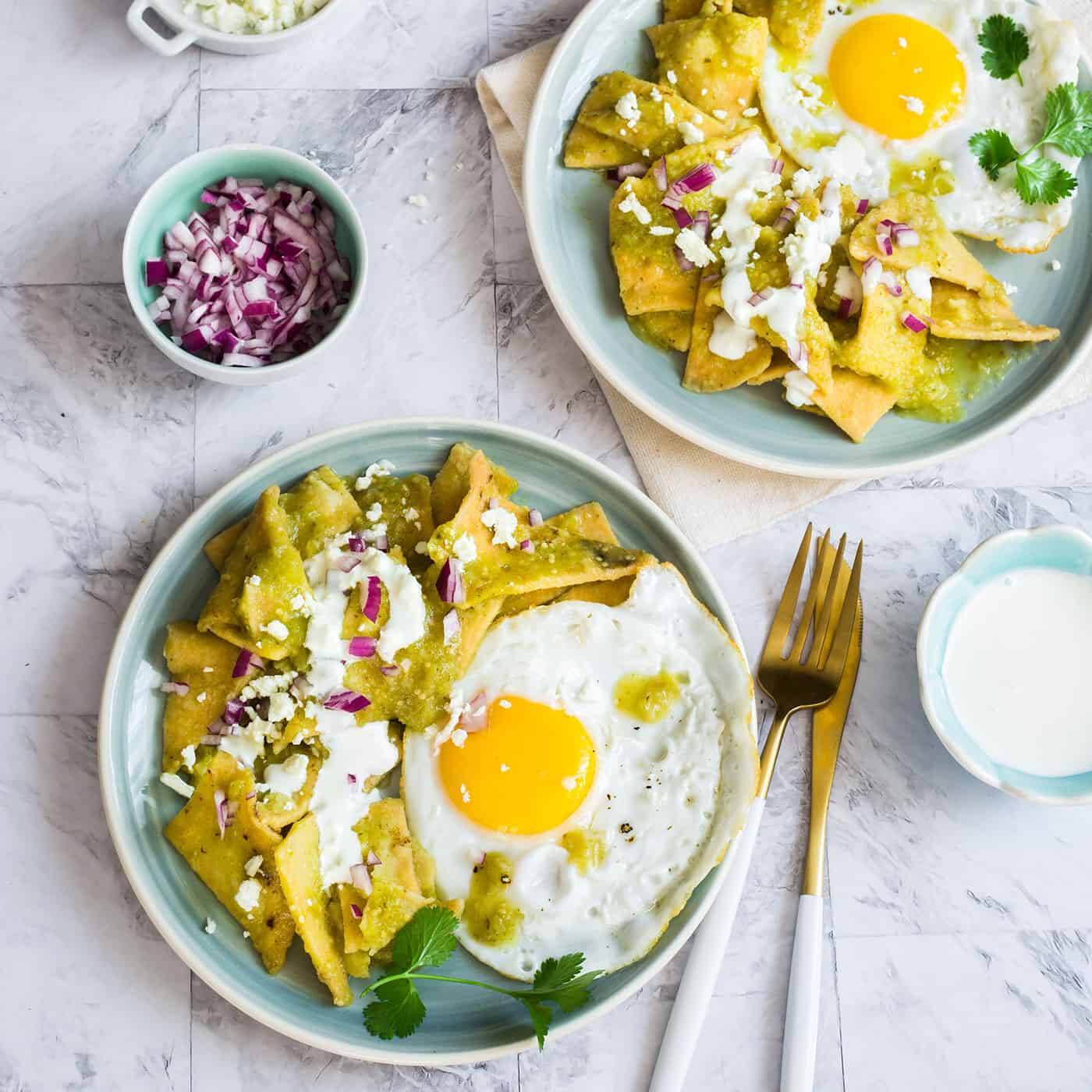 Chilaquiles Con Guiso
