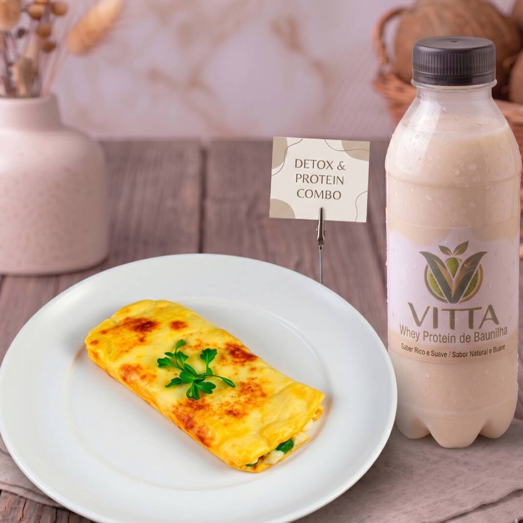 Whey de baunilha batido com leite 500ml + Omelete de Queijo
