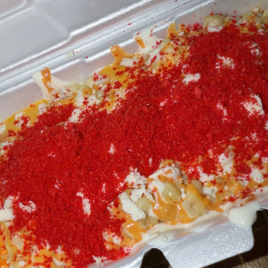 BULDAK CON ELOTE