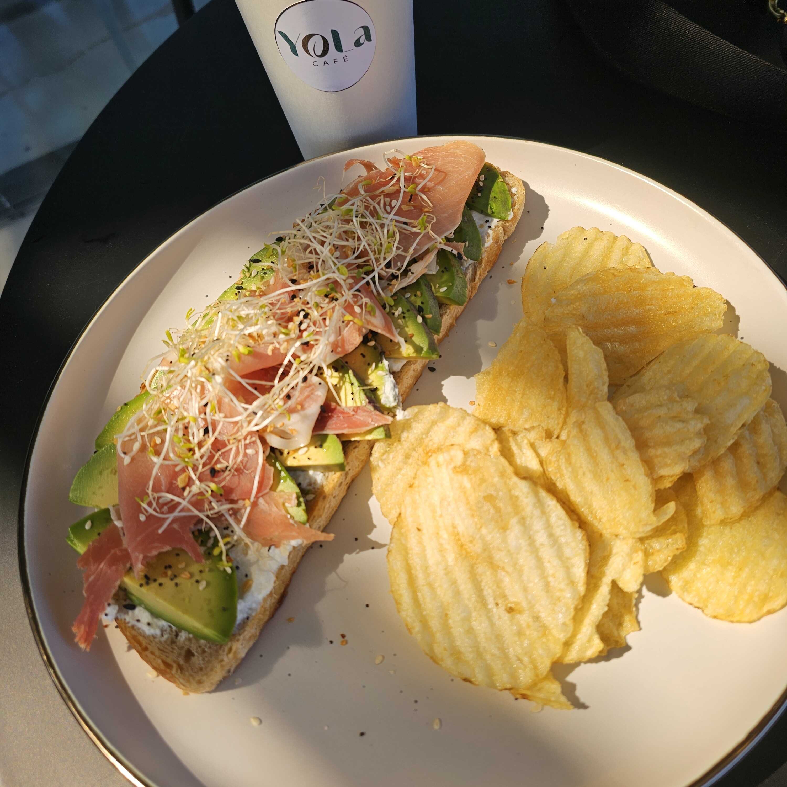 Avocado Toast Jamón Serrano