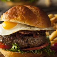 Combo Hamburguesa Criolla De Carne + Papas +Bebida