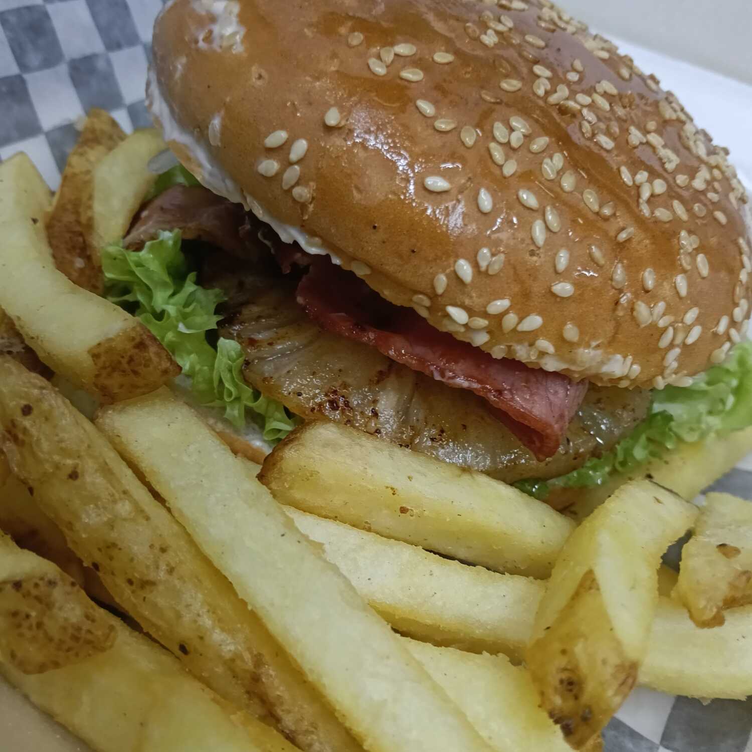Hamburguesa Hawaiana