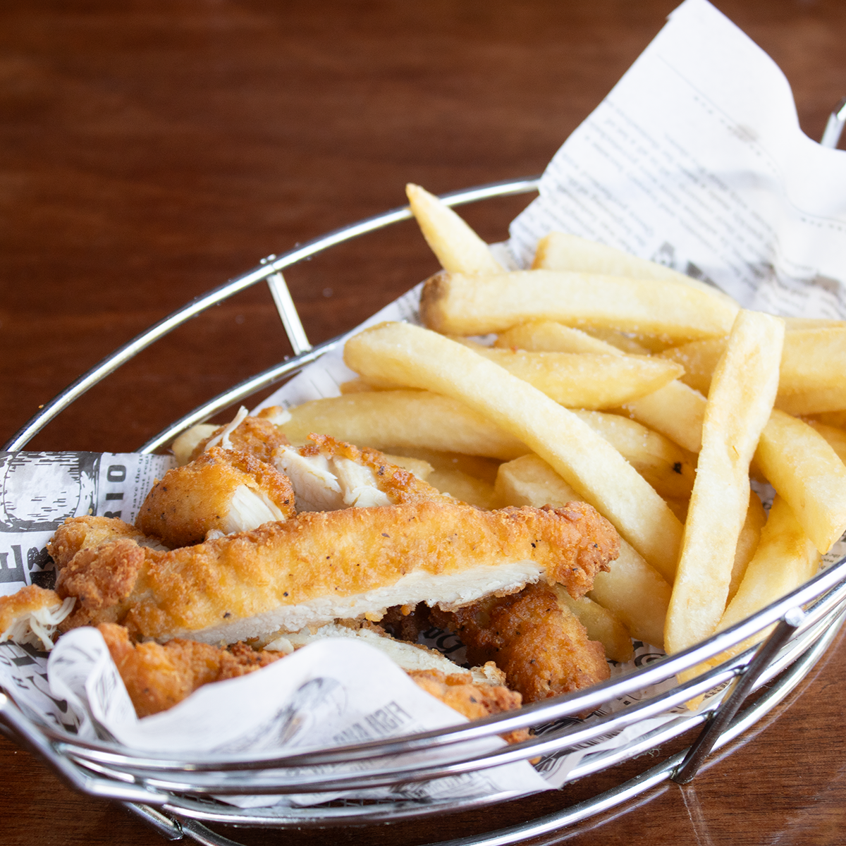 CHICKEN CRUNCH & CHIPS