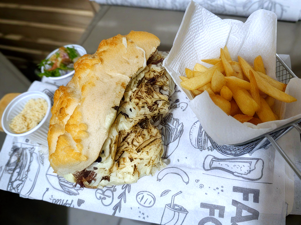 Mr Rango (churrasco Grego , Tapiocas E Lanches)