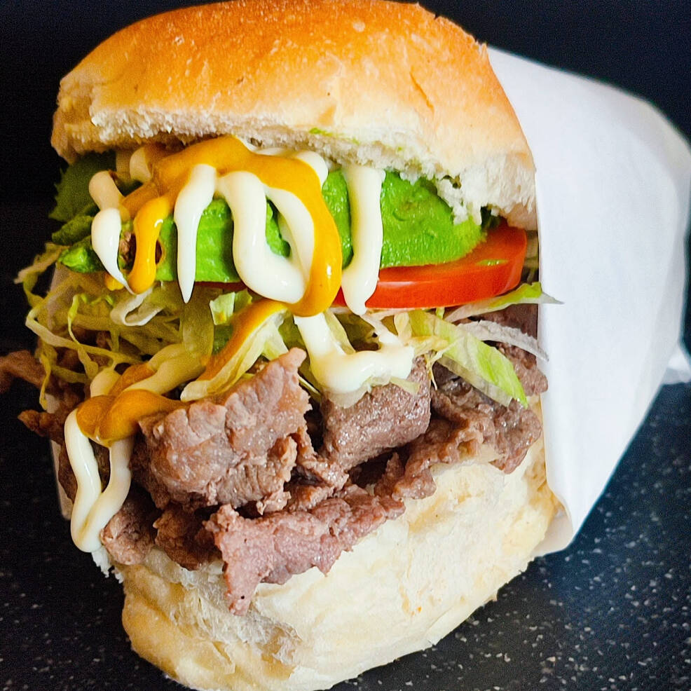 Torta Carne Asada + Te Helado 16 Oz.