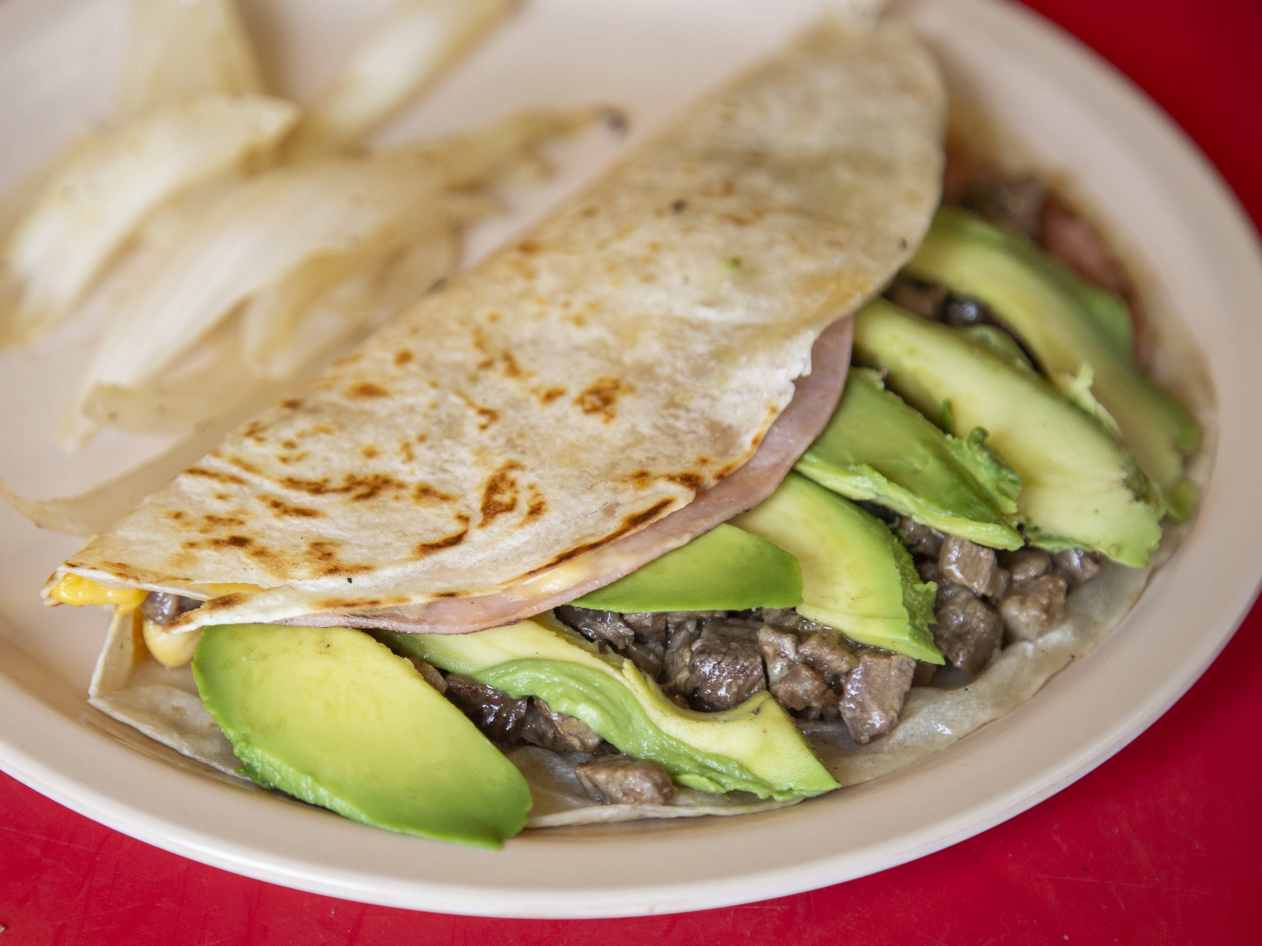 Sincronizada con carne asada