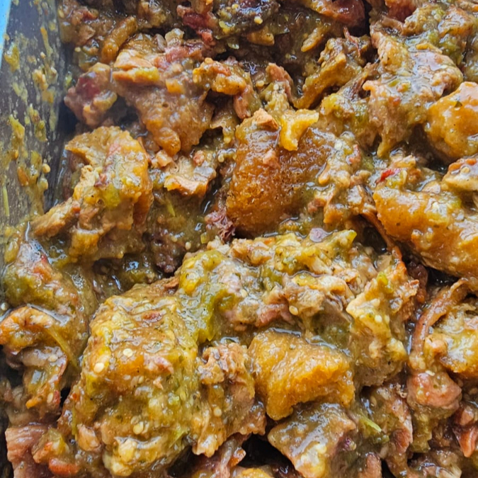 Chicharrón prensado en salsa verde harina