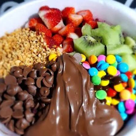 Açaí Premium enviado na embalagem térmica. Todos nosso produtos vão com os complementos enviados a parte (Experiencia Unica). Foto meramente ilustrativa (Altera conforme sua escolha dos complementos)