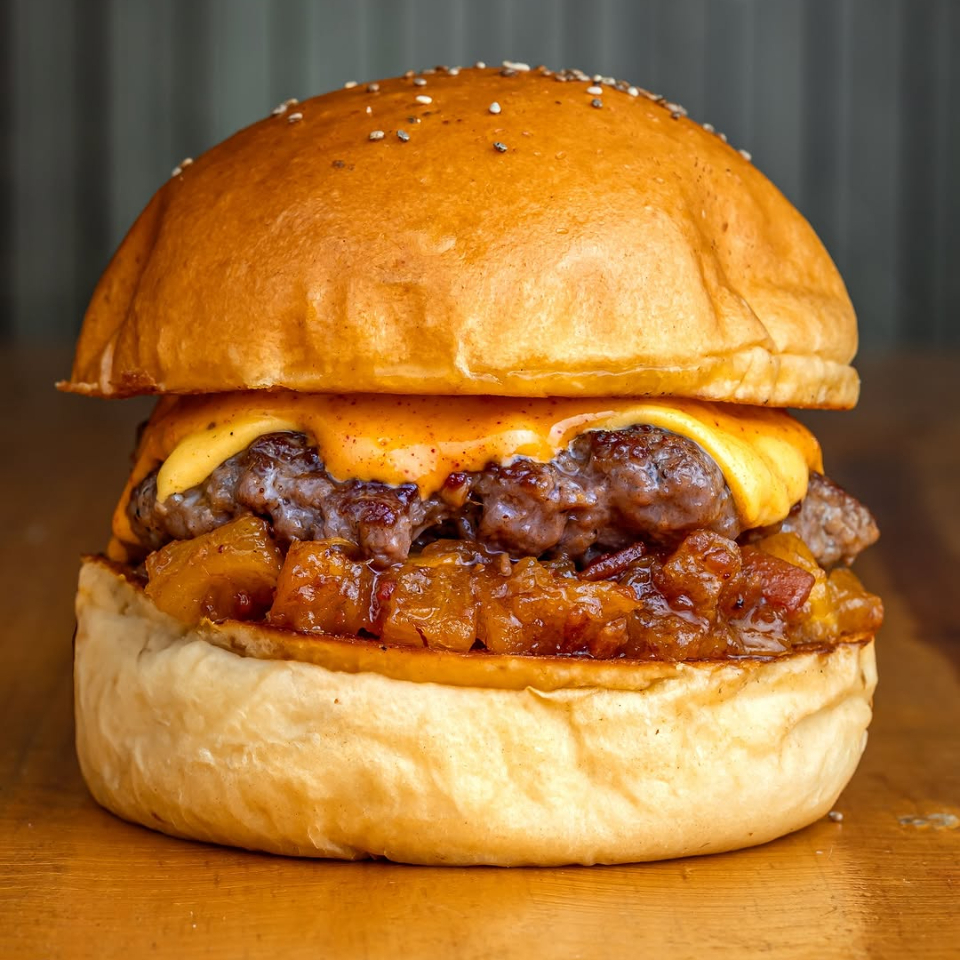 Burger Dom Aloha Sencilla Prom