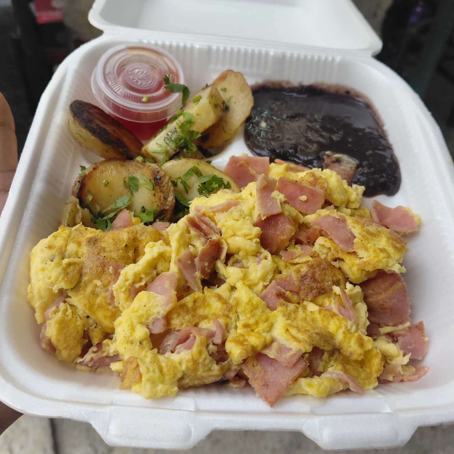 Huevos con Jamon + Agua Gratis