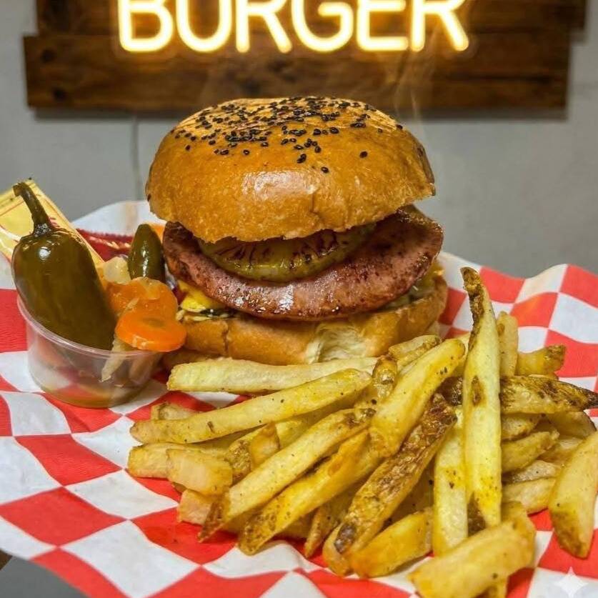 Hamburguesa Hawaiana Papas