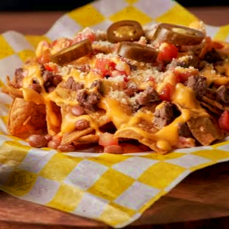 Nachos con Carne Asada