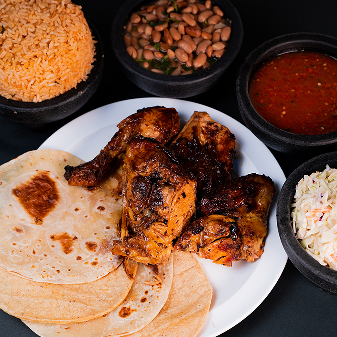 1/2 Pollo (Hasta 2 Personas)