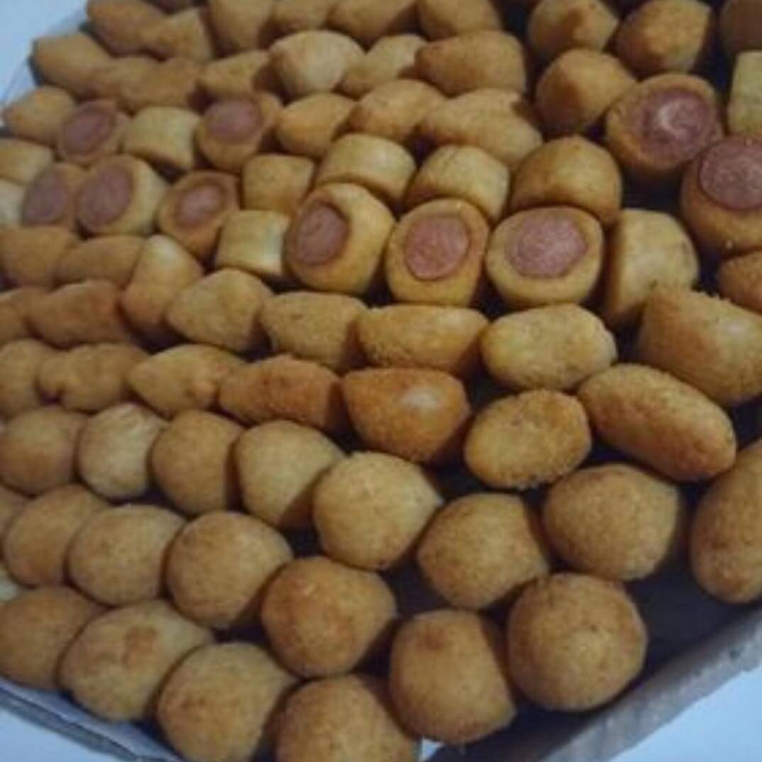Escolha seus salgados preferidos e monte sua caixa do seu jeito! Perfeita para compartilhar com a família, amigos ou para aquela reunião especial.
Cada salgadinho pesa aproximadamente 20g.
( 10 unidade de cada sabor! )