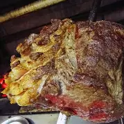 carne bovina assada, linguiça assada, frango assado e costelinha suína (serve 6 pessoas)