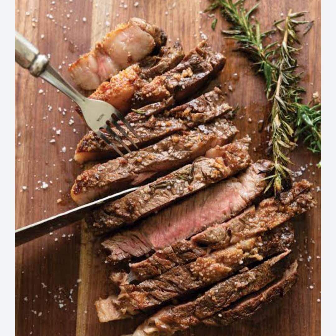 Corte con Carne Rib Eye