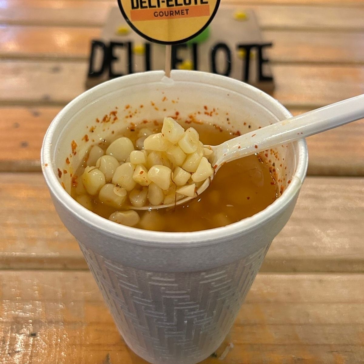 Deli Sencillo Elote Blanco en Caldo