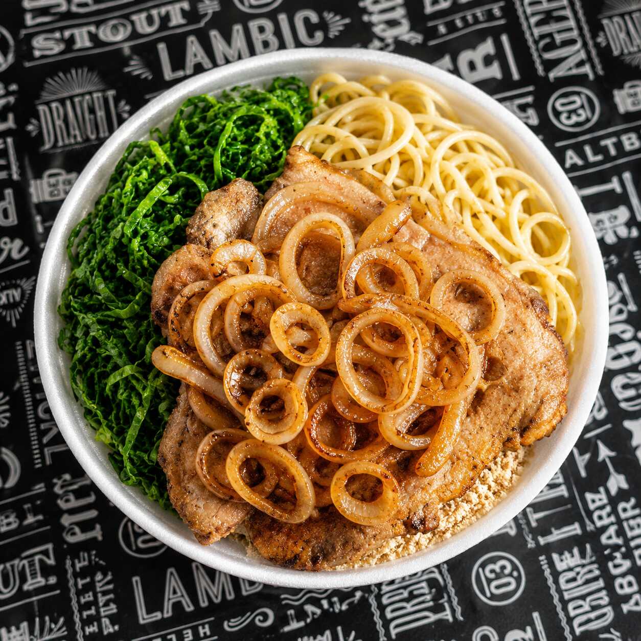 arroz,feijao,macarrao,couve refogada,farofa