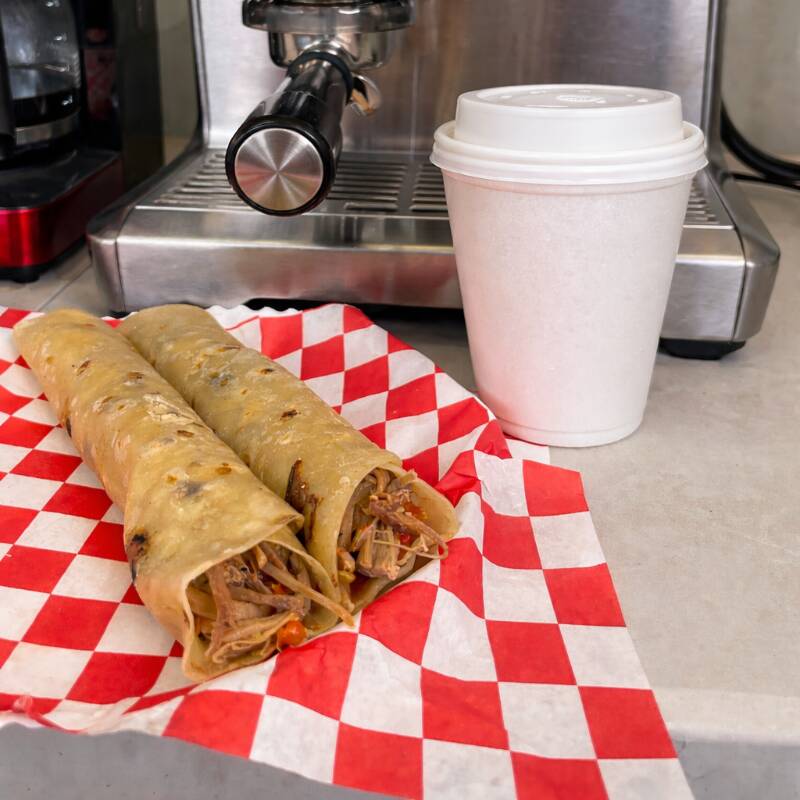 Combo Burritos + Café