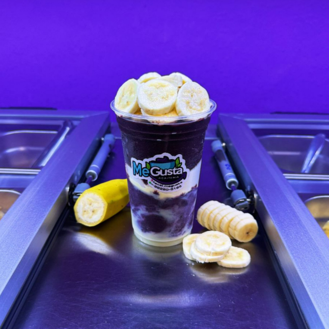 Um classico! Delicioso e cremoso acompanhado de um saboroso leite condensado, leite em pó e banana enviado dentro do copo. Barato e gostoso! Não enviamos os acompanhamentos separados.