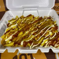 Batata Palito- ketchup-maionese-mostarda- caso queira tirar algum complemento colocar na observação