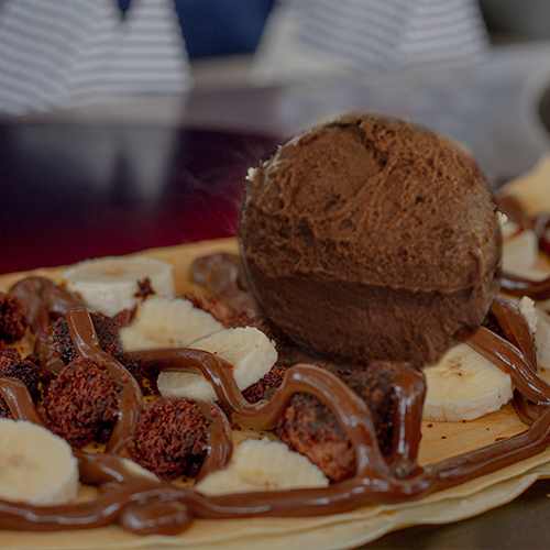 Crepe Fudge Platano Helado Chocolate