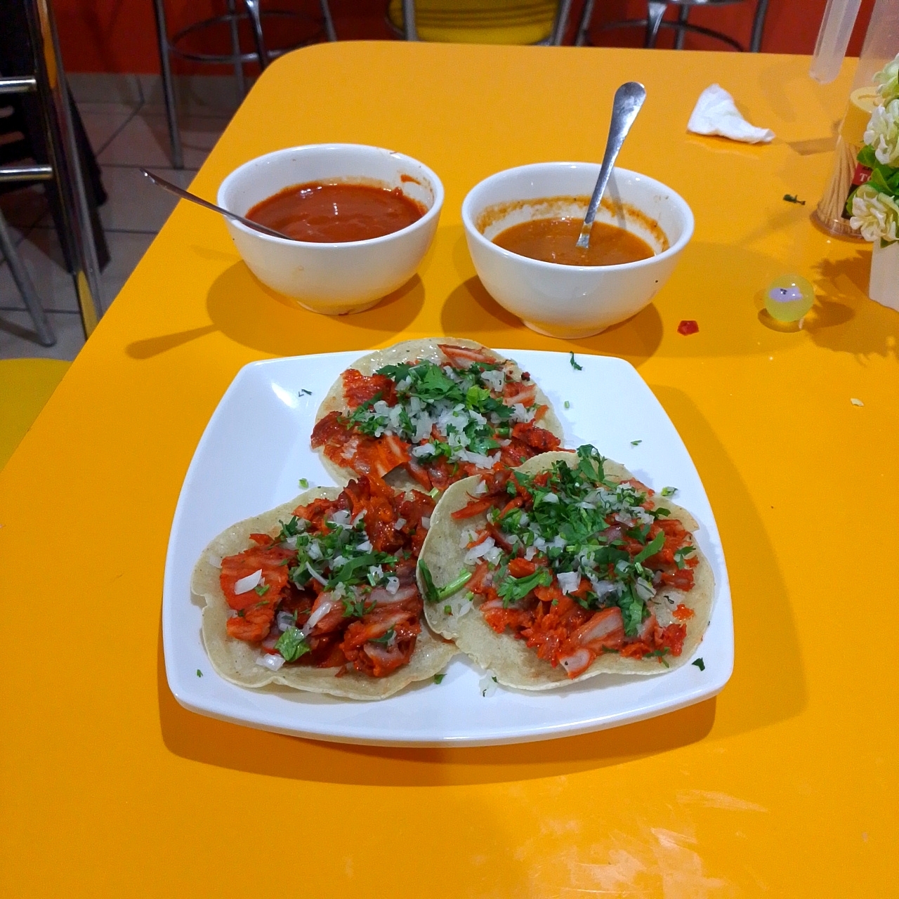 Taco de Pastor con Tortilla de Comal