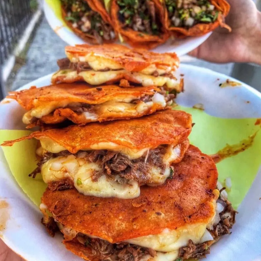 Taco de Barbacoa con Queso