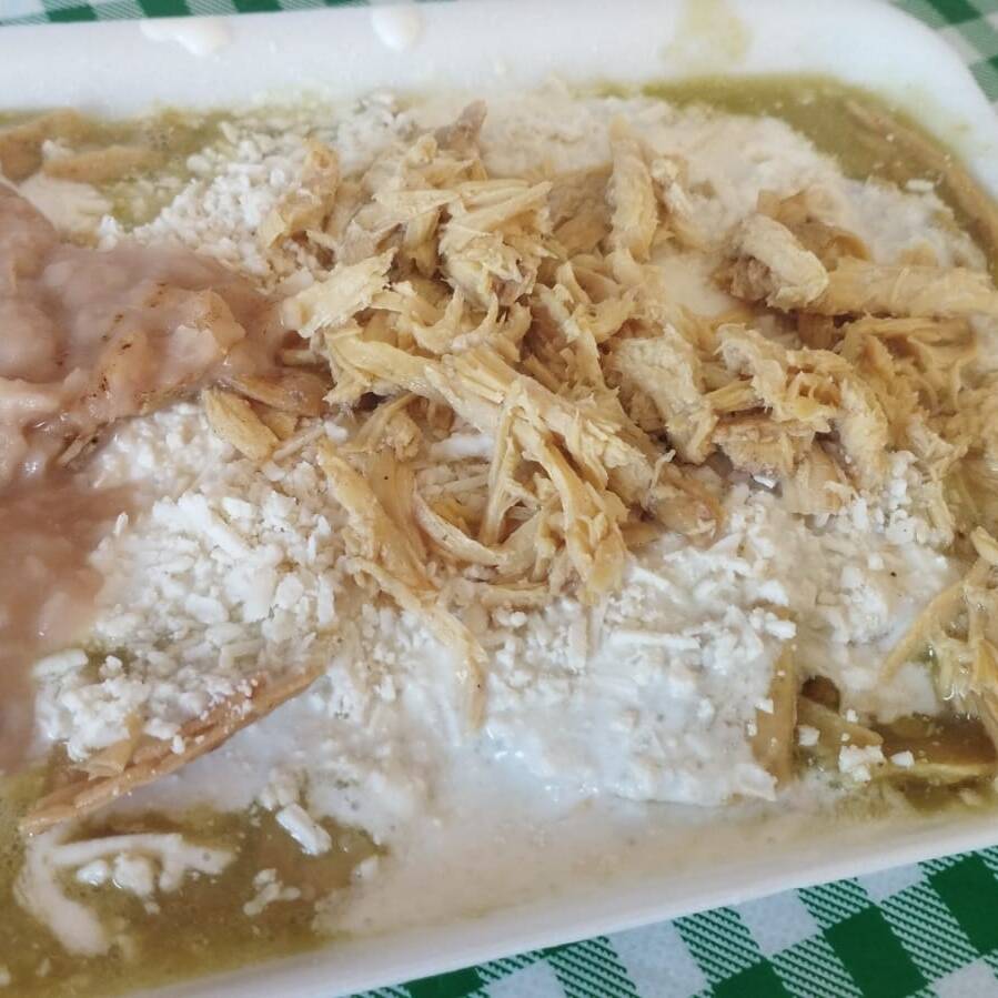 Chilaquiles con Pollo