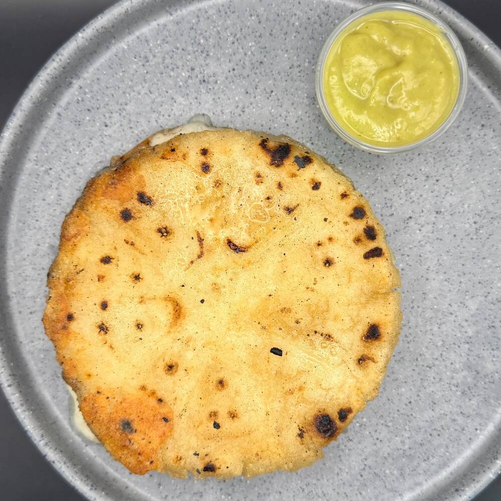 Arepa rellena de queso