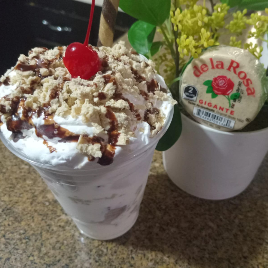 FRESAS CON MAZAPAN
