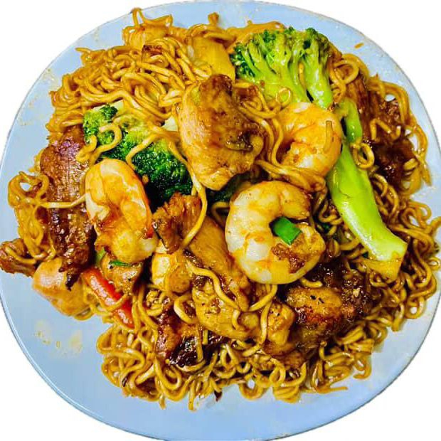 Fideo Chino Con Res, Pollo y Camaron