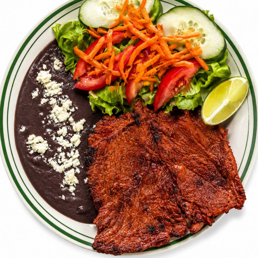 Cecina con Ensalada y Frijol