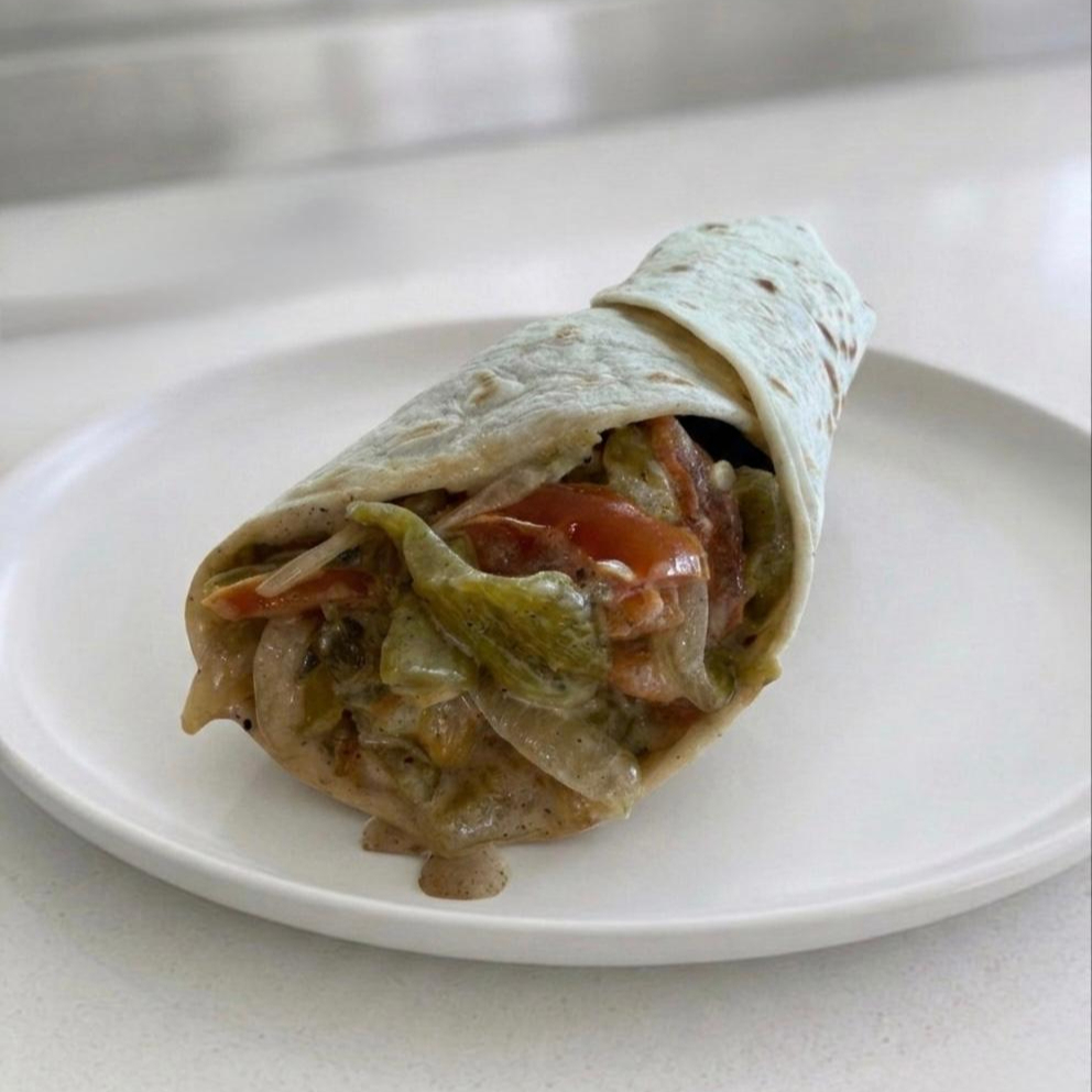 Burrito Rajas con Queso