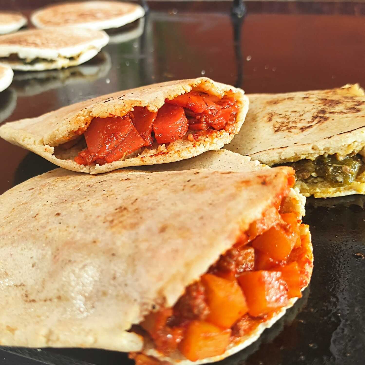 Gordita de Maíz Chicharrón Prensado