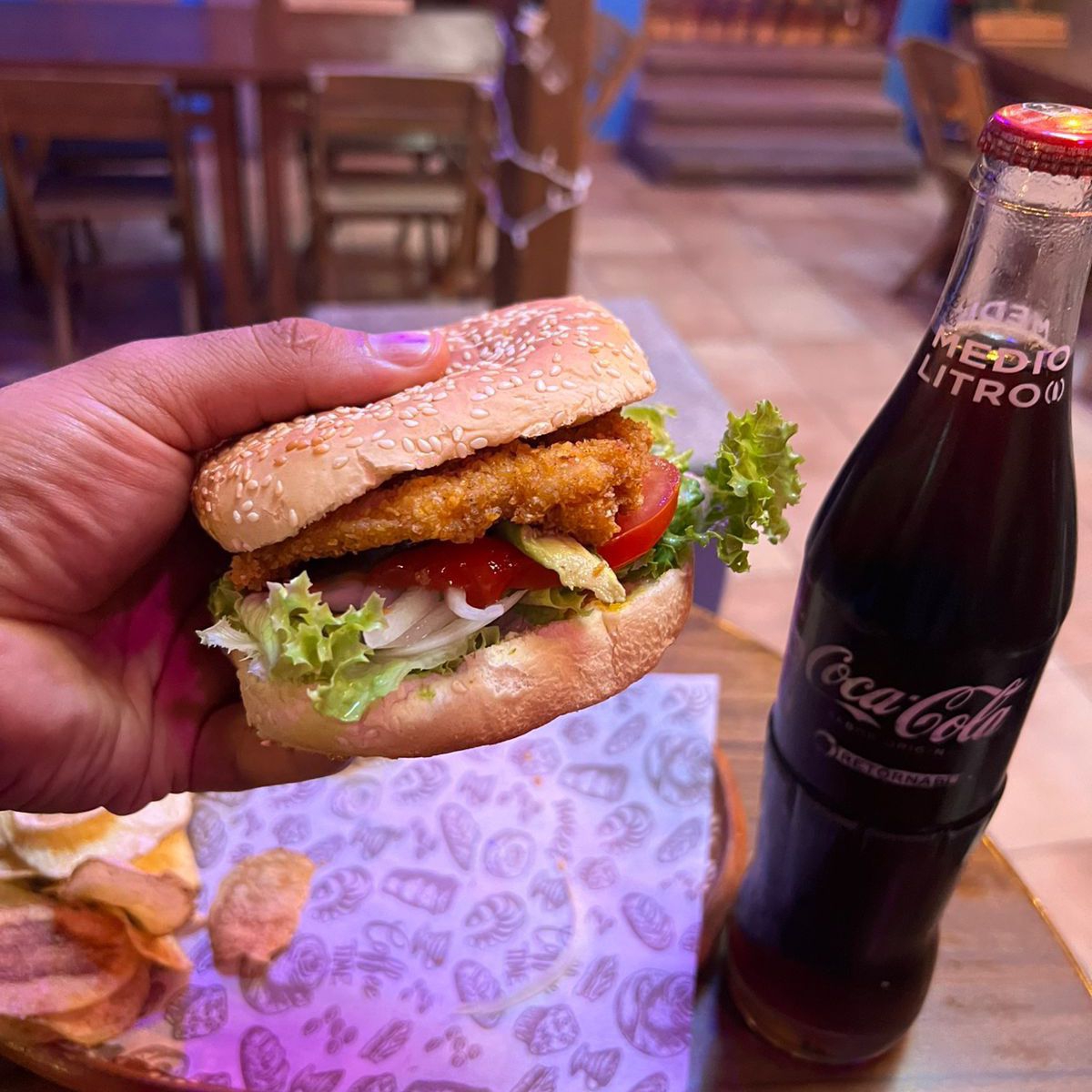 2 Hamburguesa 🍔 ➕ Papas Chips ➕ 2 Refrescos 🥤