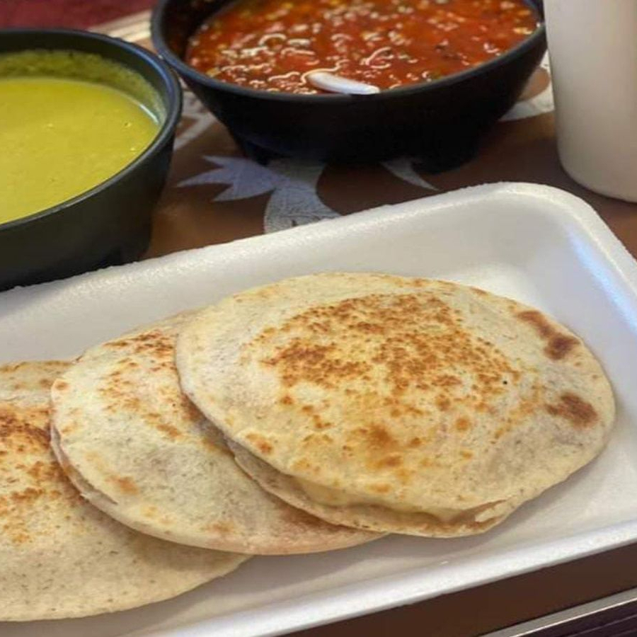 GORDITA DE CARNITAS