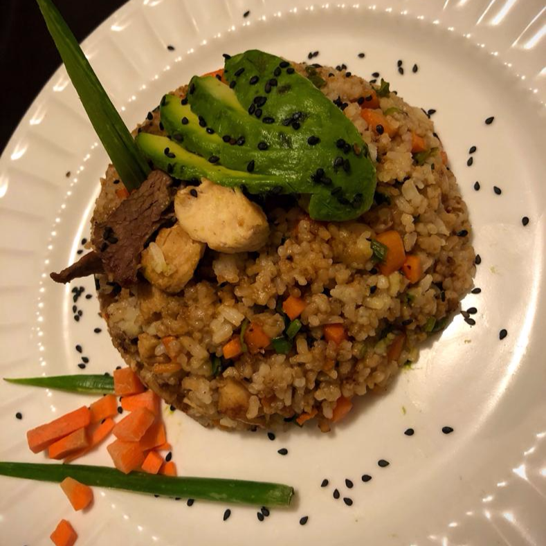 Yakimeshi Especial de Pollo