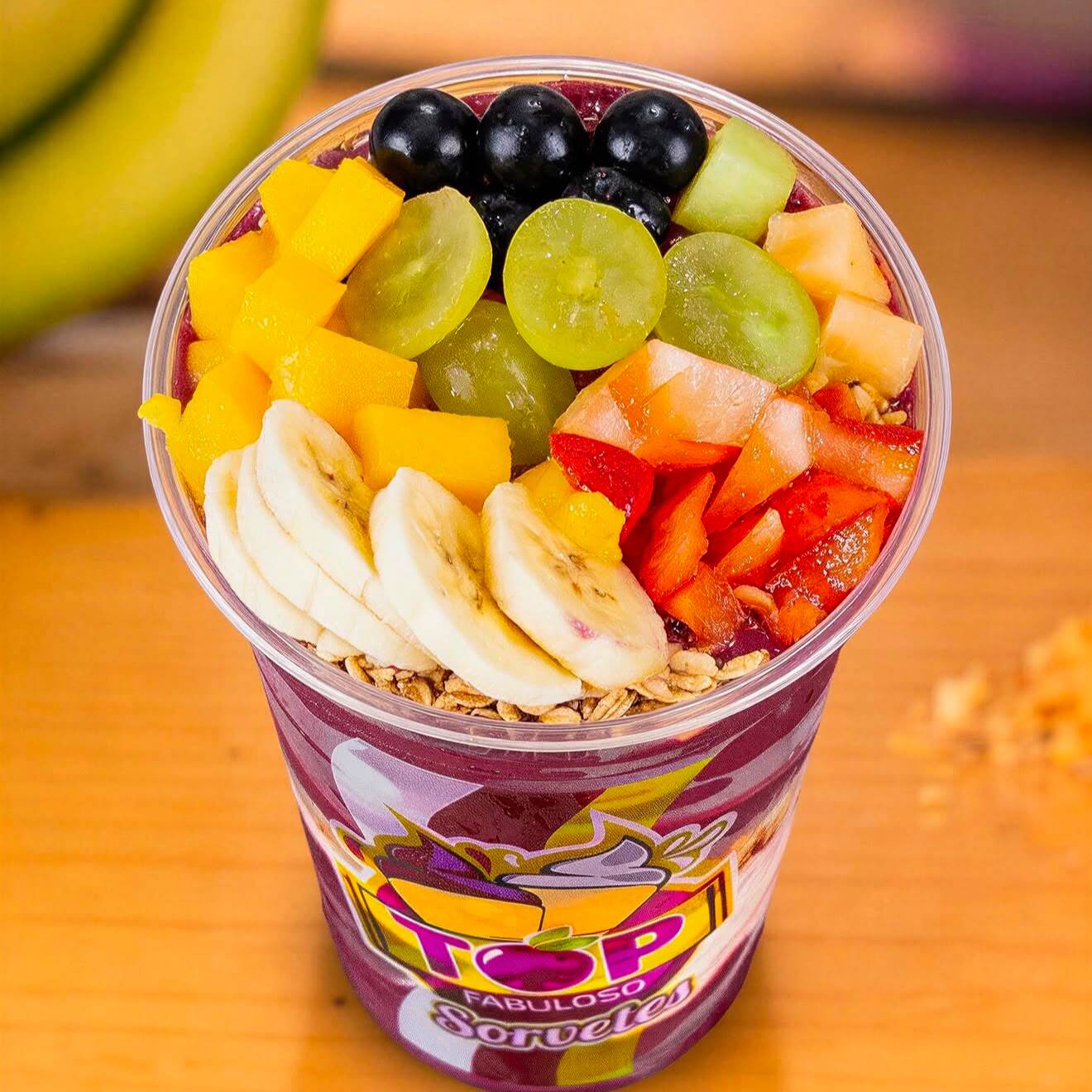 O açaí perfeito com frutas frescas, sabor tropical e energia que conquista! Uma explosão de frescor em cada colherada!