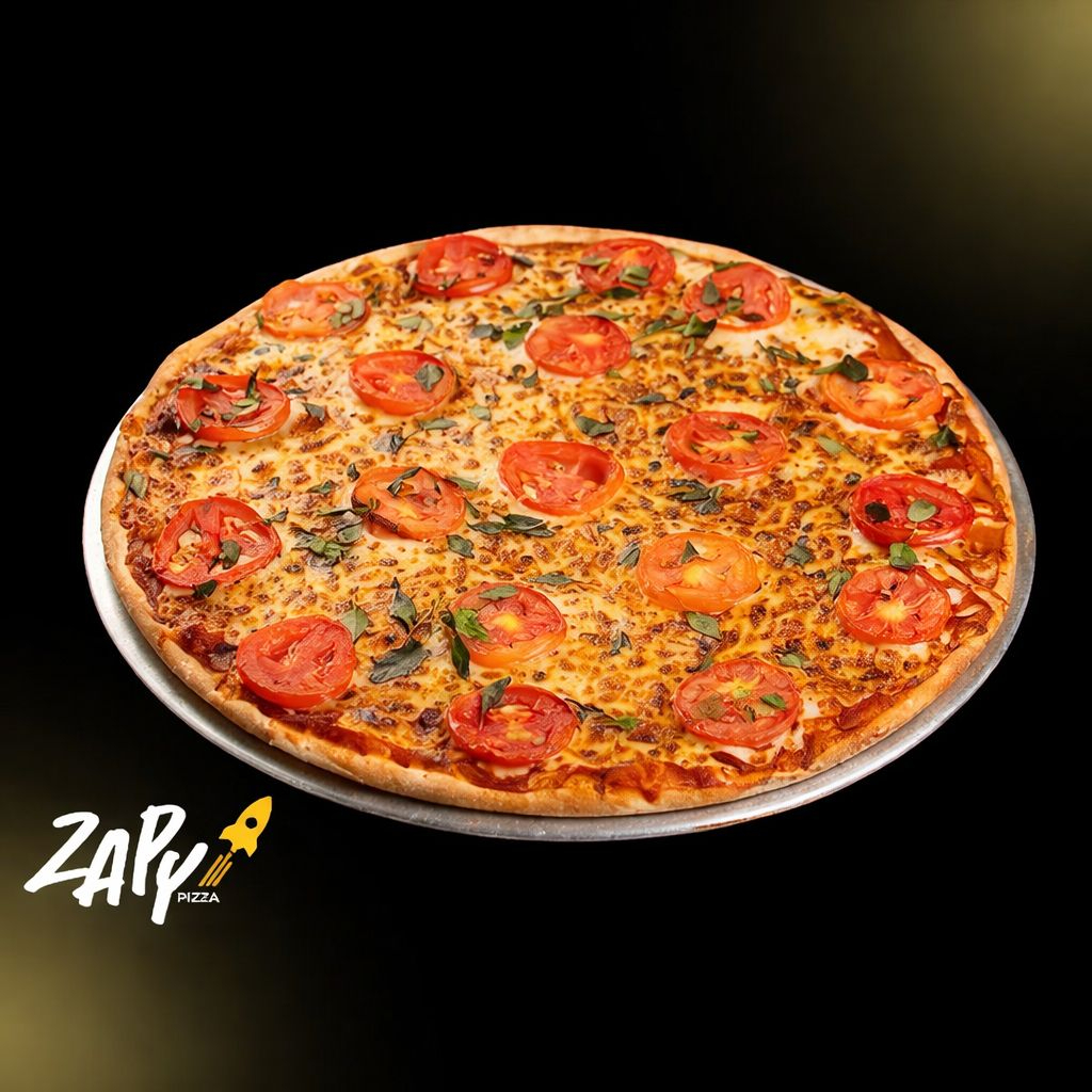 Molho de tomate, muçarela, tomate e manjericão.