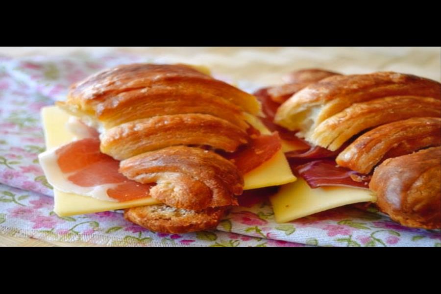 CUERNITO JAMÓN SERRANO