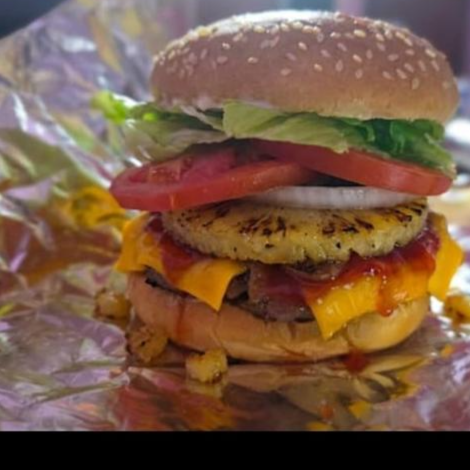 Hamburguesa Hawaiana con Papas