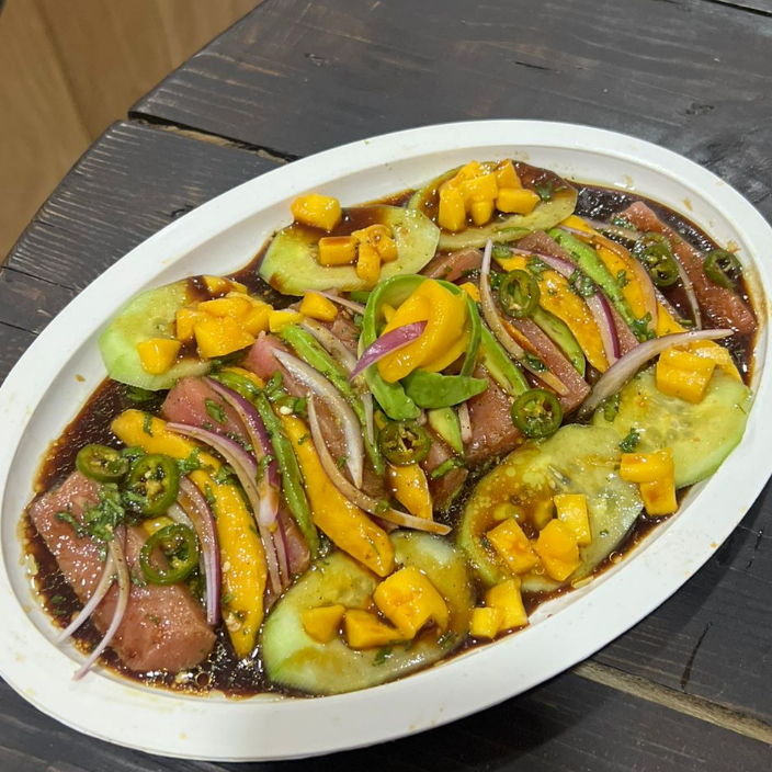 Tiradito de Atún con Mango